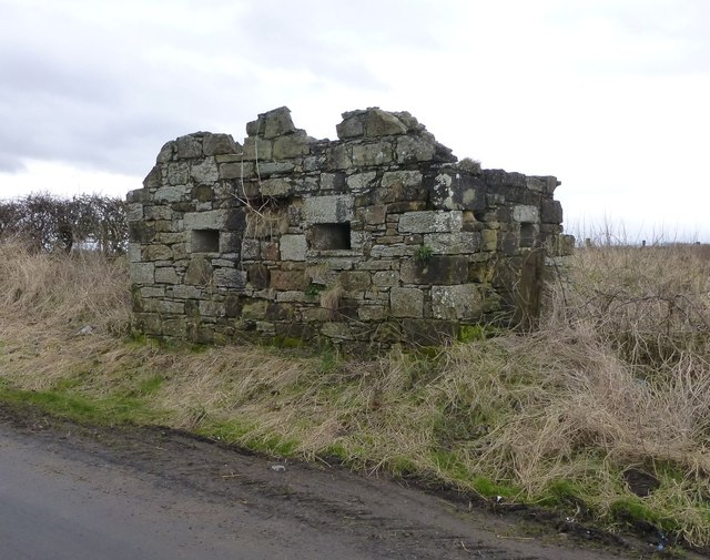 Pillbox between Gloster Hill and Warkworth