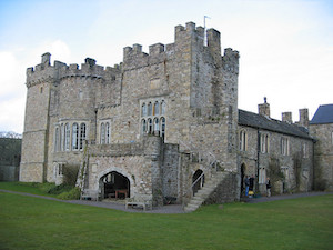 Featherstone Castle