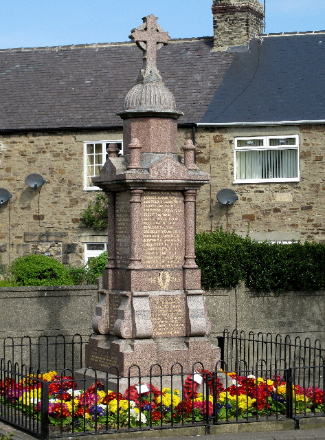War Memorial, Langley Park