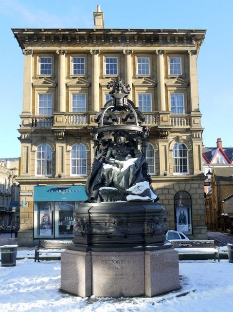 Statue of Queen Victoria, St Nicholas' Square