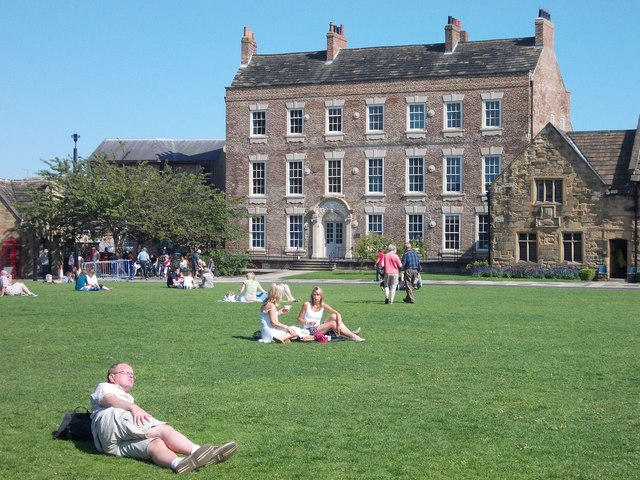 Palace Green